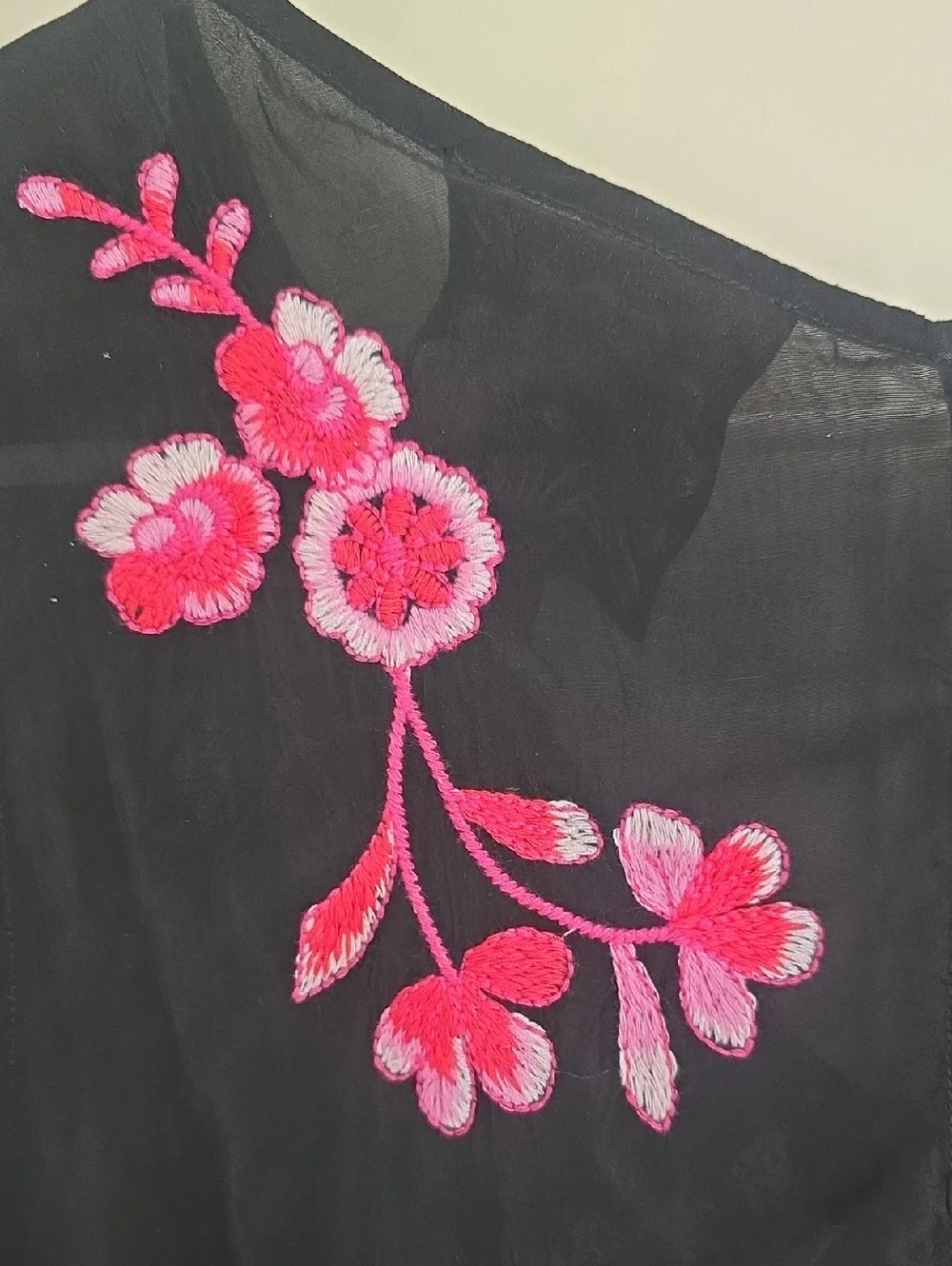 NWT JOHNNY WAS Button Back Cassia Embroidered Tank - Picture 9 of 12